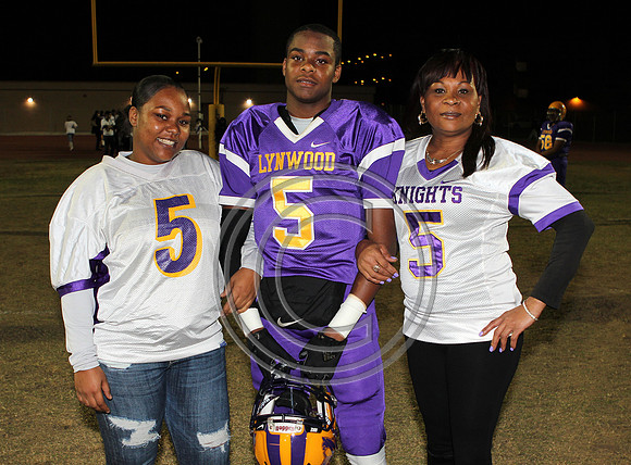 Football 10-31-14_018