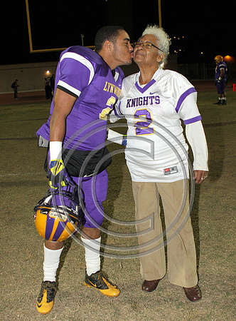 Football 10-31-14_058