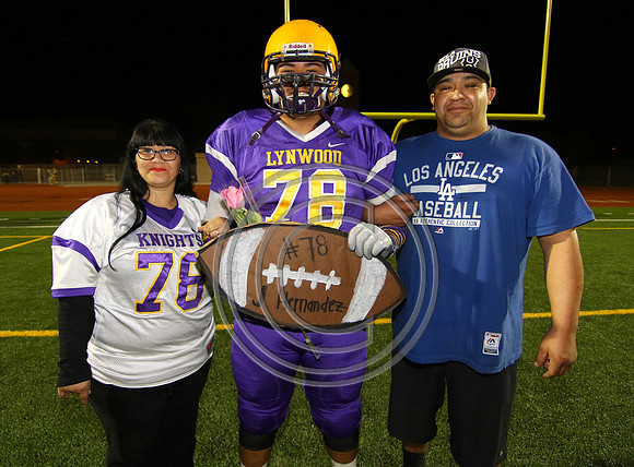 Football 10-30-15_026