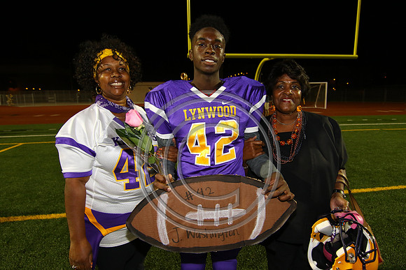 Football 10-30-15_020