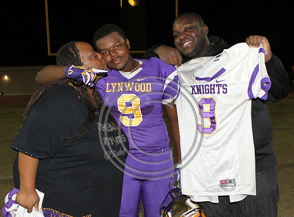 Football 10-31-14_040