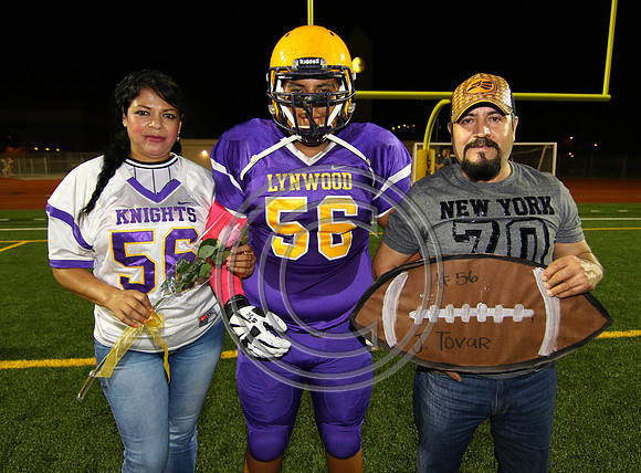 Football 10-30-15_024