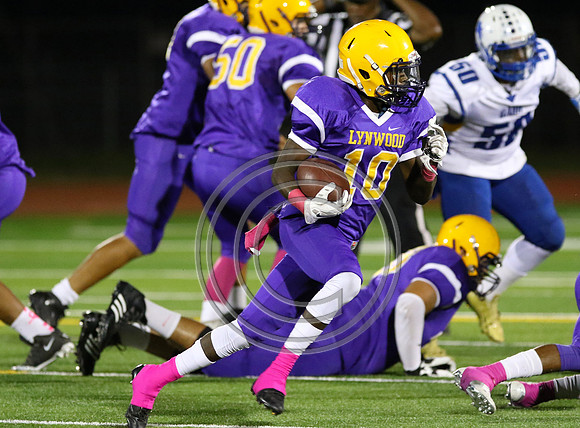 Football 10-9-15_021
