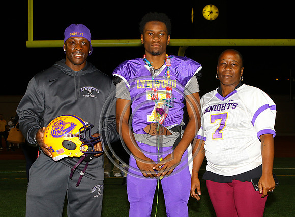 Football 11-4-16_013