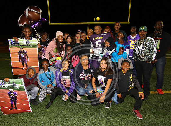 Football 11-3-17_010