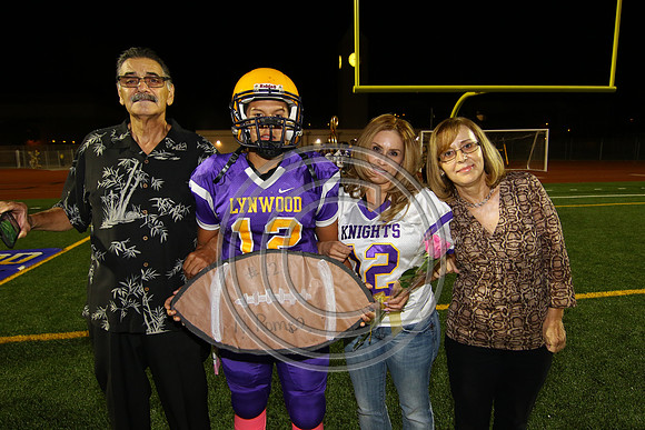 Football 10-30-15_017