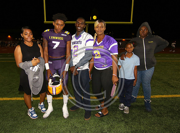 Football 11-3-17_002