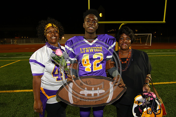 Football 10-30-15_019