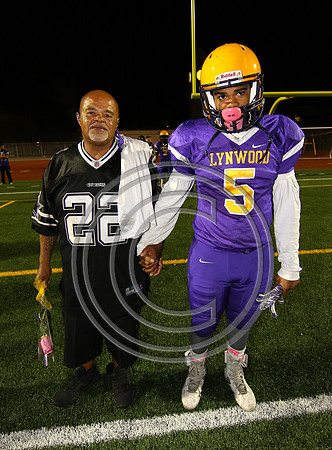 Football 10-30-15_010