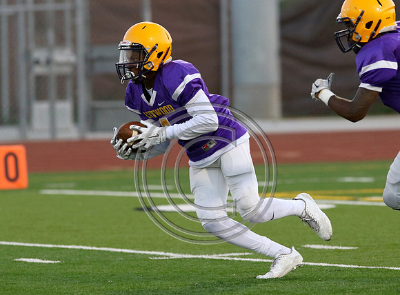 Football 8-25-17_040
