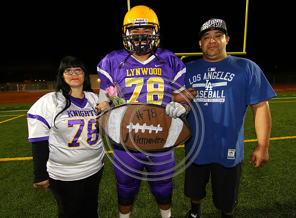 Football 10-30-15_028