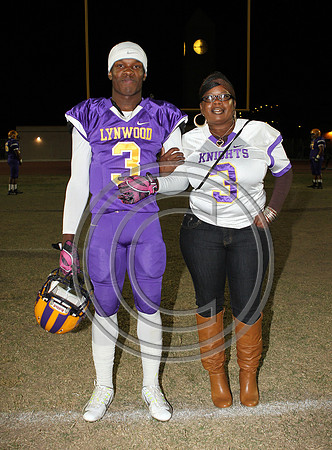 Football 10-31-14_062