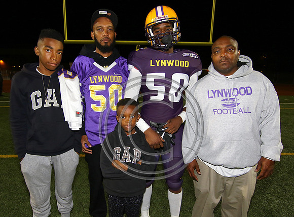 Football 11-3-17_021
