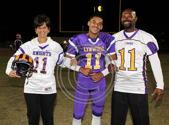 Football 10-31-14_050