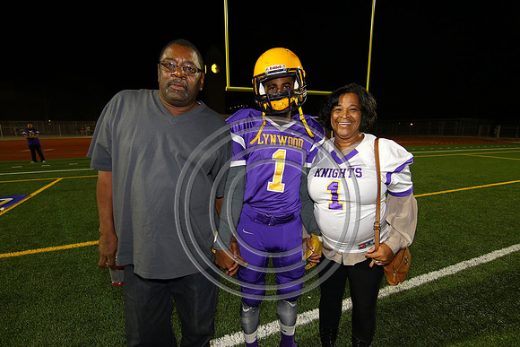 Football 10-30-15_004
