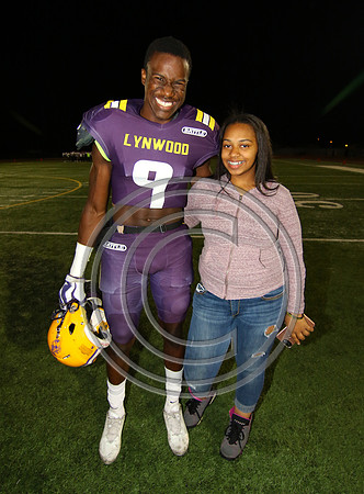 Football 11-3-17_038