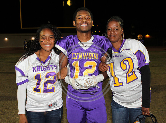 Football 10-31-14_031
