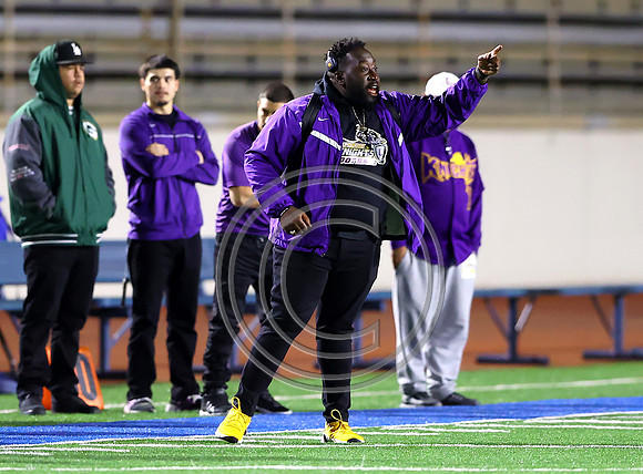 Football 11-4-22_048