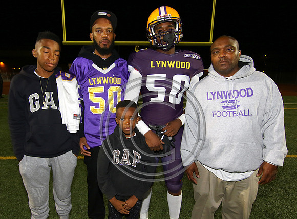 Football 11-3-17_023