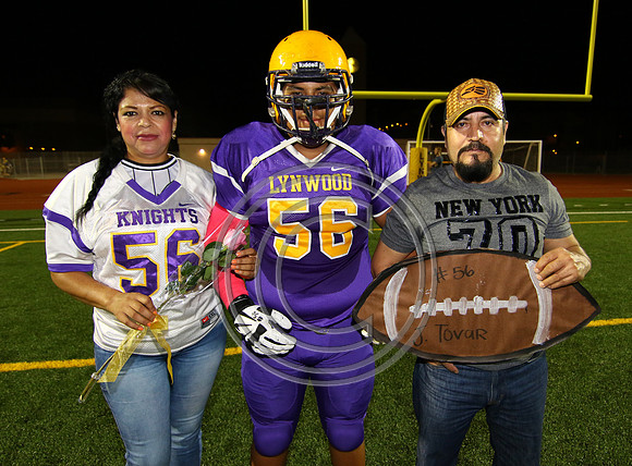 Football 10-30-15_022