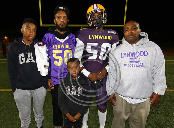 Football 11-3-17_024