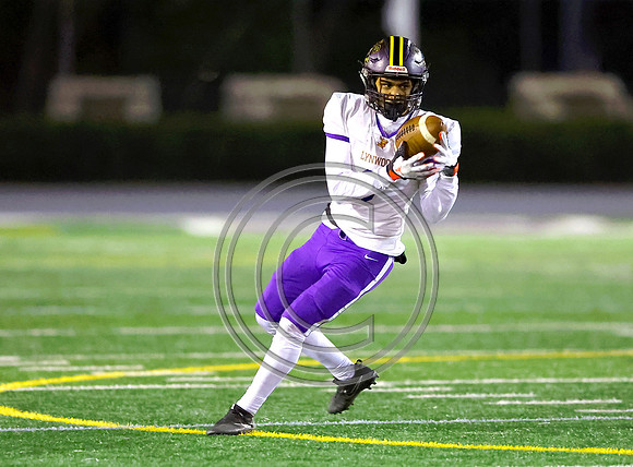 Football 11-25-22_400