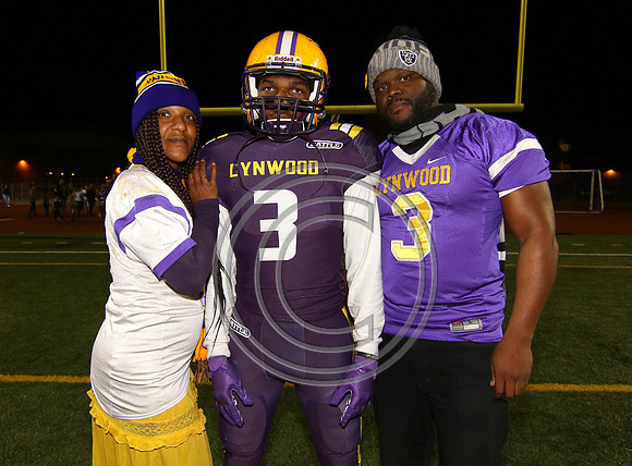 Football 11-3-17_004